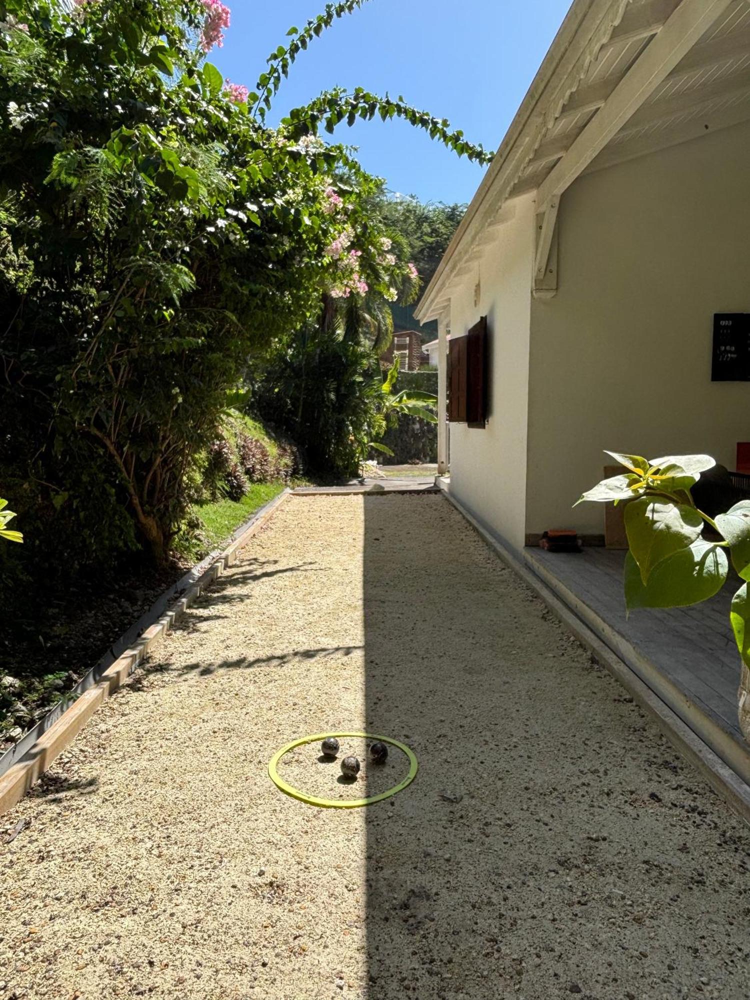 Spacieuse Villa Corossol Avec Piscine Et Jeux Exterieurs Le Gosier  Esterno foto