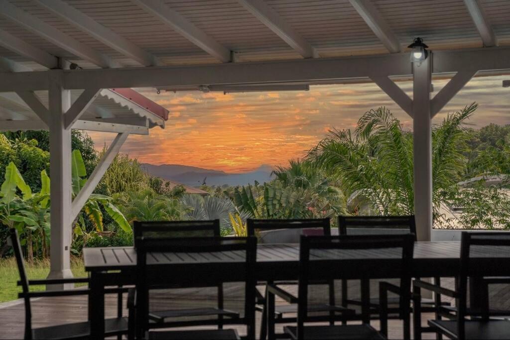 Spacieuse Villa Corossol Avec Piscine Et Jeux Exterieurs Le Gosier  Esterno foto